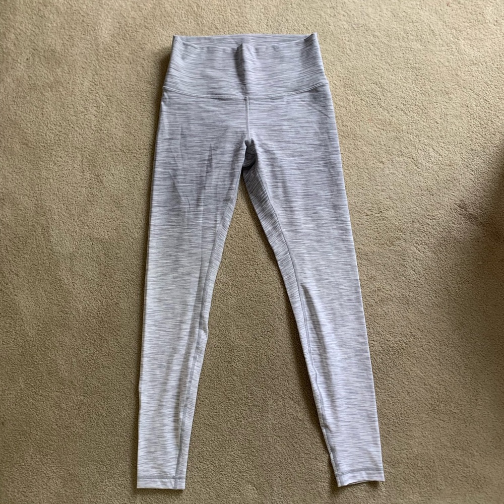 Ombré Lululemon Wunder Under leggings size 8